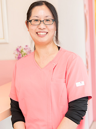 看護助手 高橋 麻里奈